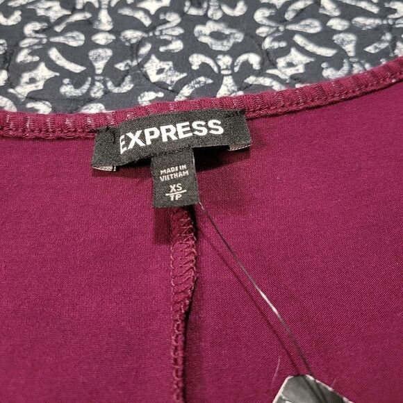 Express Ribbed Button Midi Dress - Picture 8 of 11